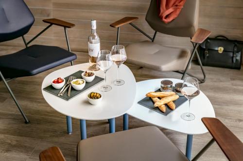 OKKO Hotels Toulon Centre - image 8