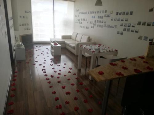 249507621 Hotel 104 Art Suites