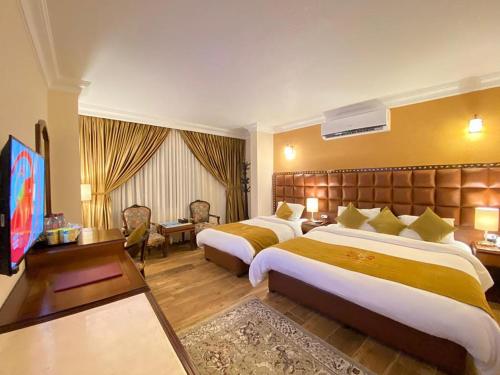 room detail thumbnail 0