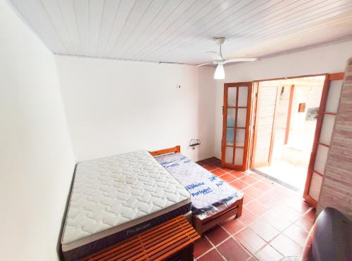 Casa 8 hospedes 300 metros da praia Guaruja-SP