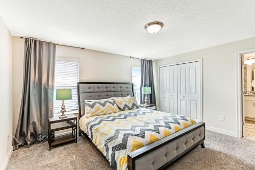 Storey Lake Townhome - image 3