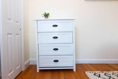 Stylish Apartment in Malden. 20 min from Boston thumb 3
