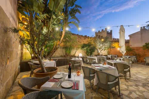 บริการและสิ่งอำนวยความสะดวก, Alcudia Petit - Turismo de Interior in อัลกูเดีย