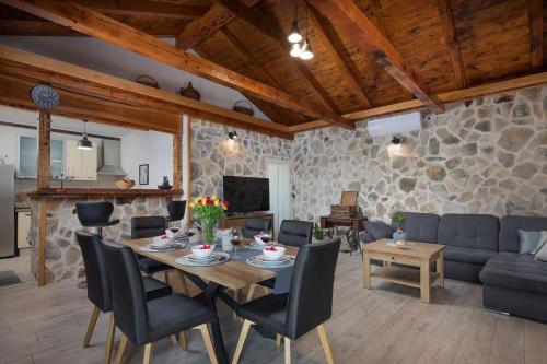 Family friendly house with a swimming pool Stupin Celine Rogoznica - 18194 - image 6