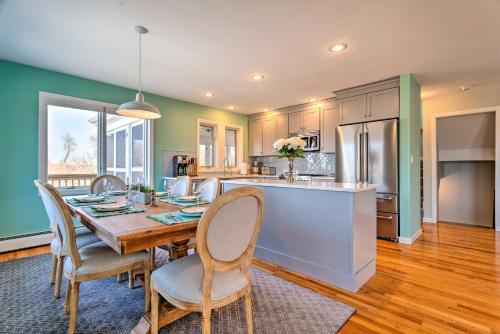 Birders Paradise Beachhouse Less Than 2 Miles to Winery! in Little Compton, USA