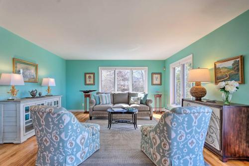 Birders Paradise Beachhouse Less Than 2 Miles to Winery! in Little Compton, USA