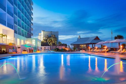 Holiday Inn Express & Suites Panama City Beach - Beachfront_2_image