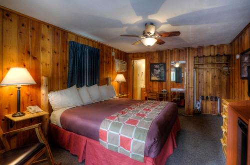 King Bed Cabin- Duplex
