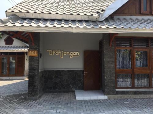 Omah Dronjongan Homestay Yogyakarta