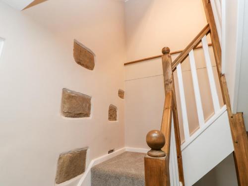 Folly Lodge - image 6