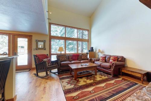 Alpine Family Retreat - image 9