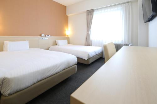 Twin Room - Non-Smoking