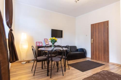 Happy Stay Mariacka Apartment II - image 4