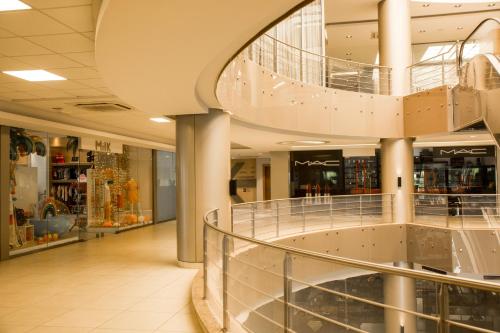 Kin Plaza Arjaan by Rotana