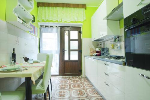 Apartments with a parking space Malinska (Krk) - 5456 - image 6