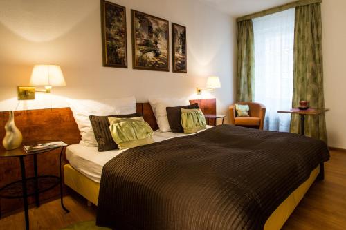2 twin beds