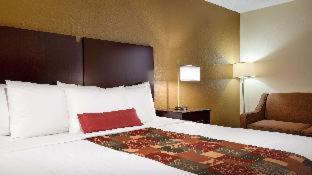 King Room with Sofa Bed - Non-Smoking