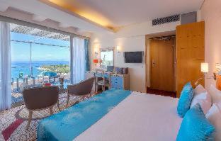 Tropical Hotel Seafront Boutique, Афины (фото 9)
