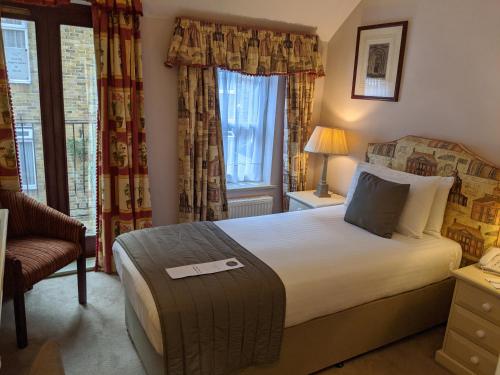 Cotswold Lodge Classic Hotel - image 6