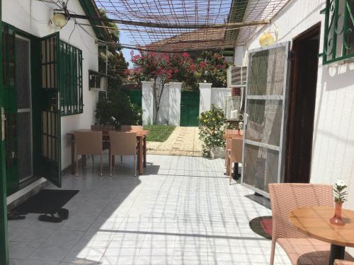 Anns Guesthouse BakauGambia in 丹尼斯角