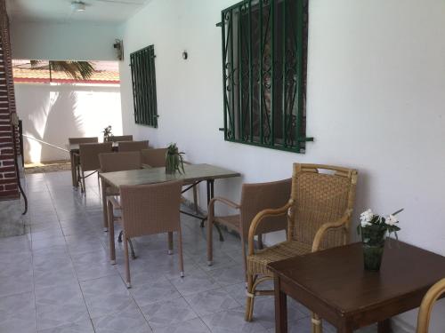 外部景觀, Anns Guesthouse BakauGambia in 丹尼斯角