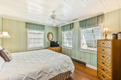 Clervue Cottage in Folly Beach, USA
