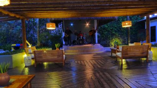 Sarana Praia Hotel - image 5