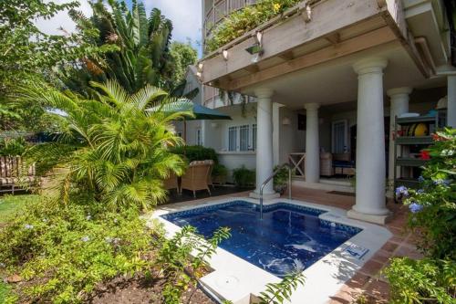 Reeds House 5-Surfs Up by Blue Sky Luxury