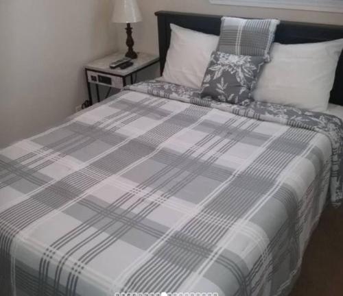 Cozy 1 BR Efficiency Apt close to TTU and Downtown - image 2