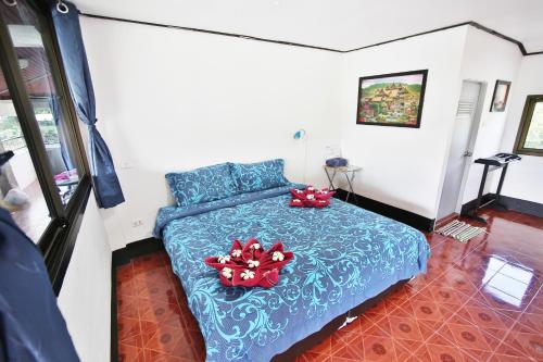 Standard Single Room image 10