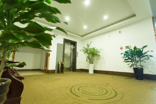 GreenTree Inn Yangzhou Railway Station Jinzhankou Business Hotel