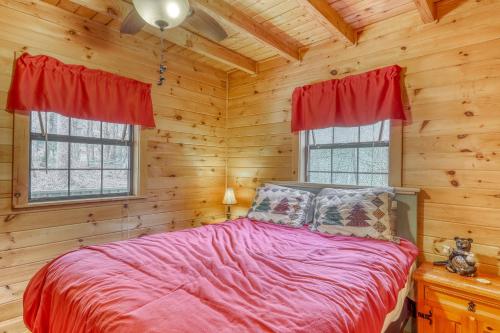 Sugar Creek Cabin - image 4