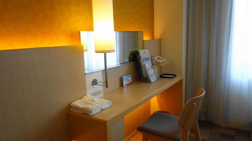 City Plaza Osaka Room Type - Superior Twin Room - Non-Smoking