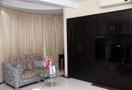 Hotel Valley Garden Set in a prime location of Sylhet, Hotel Valley Garden puts everything the city has to offer just outside your doorstep. Both business travelers and tourists can enjoy the propertys facilities and se