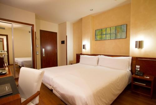 Hotel Garbi Millenni - image 12