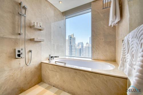 Luxury One Bedroom Apartment in The Address Dubai Marina by Deluxe Holiday Homes - image 6