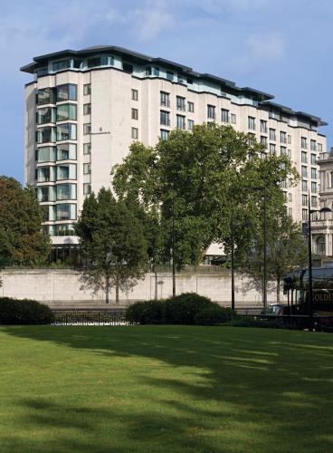 Four Seasons Hotel London at Park Lane