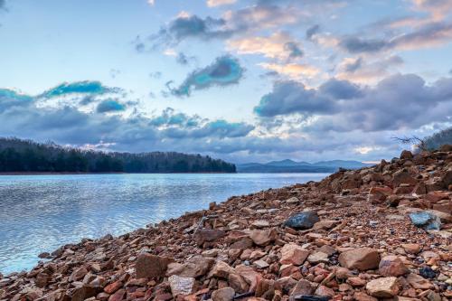 Wildwood River Retreat - image 8
