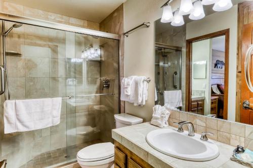 Meadow Ridge Condos