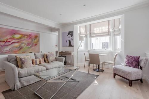 Modern Luxury Basement Flat in Chelsea