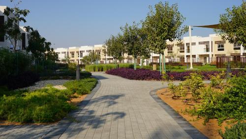 RH- City Escape in RAK, 4BR Villa, Access to Beach