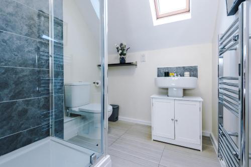 Bright&Modern Contractor House by Niji Short Stays, Manchester (fotografie 8)