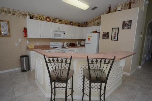 324107 4-Bed Disney Area Pool Home*Spa *Games Room - image 6