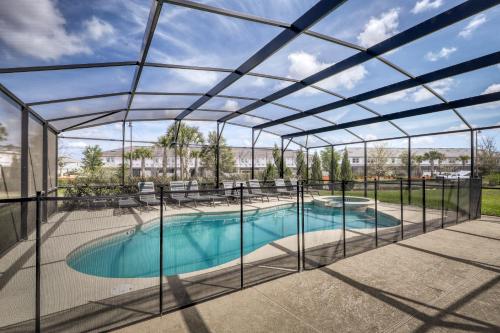 Solterra Pool Mansion - image 4