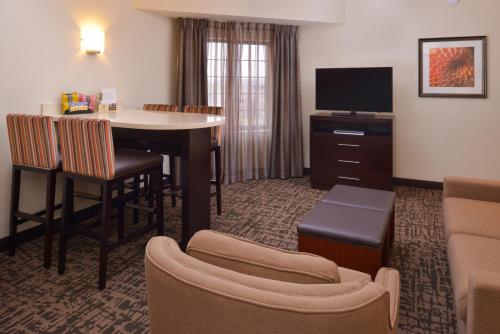 Staybridge Suites Indianapolis-Fishers Hotel