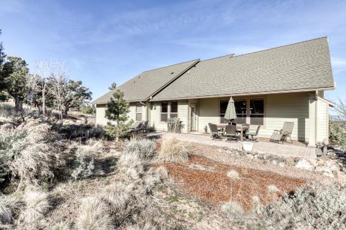 High Desert and Cascade Views - image 2