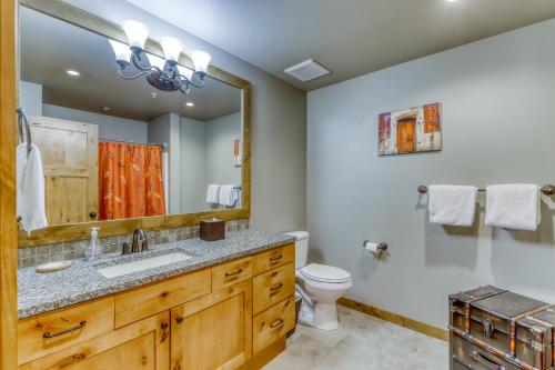 Trailhead Lodge #201