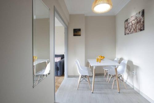 Ano Patisia, A 5th floor penthouse