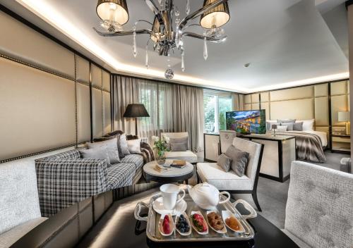 room detail thumbnail 0