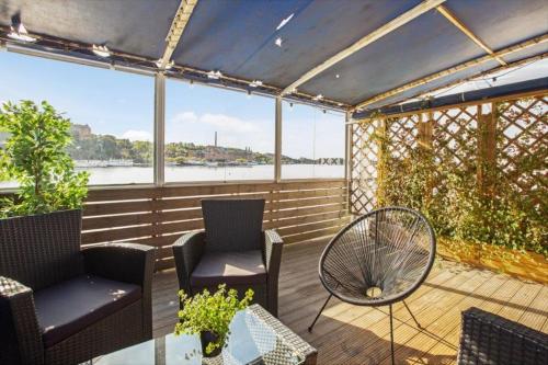 Malardrottningen Yacht Hotel & Restaurant in Stockholm